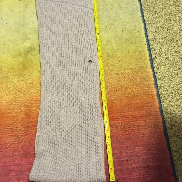 BCBGeneration Infinity Scarf WITH tags Lavender Gift Quality! - Picture 5 of 11